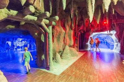 Antalya: Aquarium and Wax Museum Entry Ticket - The 5-Million-Liter Sea Tunnel: Why This Layout Feels Like a Show