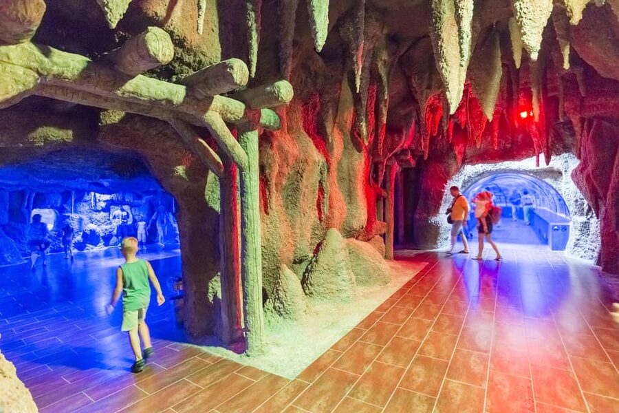 Antalya: Aquarium and Wax Museum Entry Ticket - The 5-Million-Liter Sea Tunnel: Why This Layout Feels Like a Show