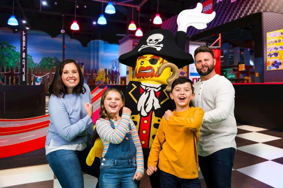 Auburn Hills: Legoland and Sea Life Aquarium Combo Ticket - Where You Check In at Great Lakes Crossing (Entry 6)