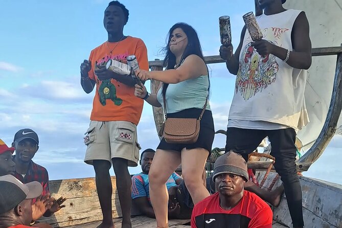 Baraka Aquarium and Dolphin Sightseeing with Sunset Cruise - Stop 3: Nungwi sunset cruise on a traditional dhow (slow down and look outward)