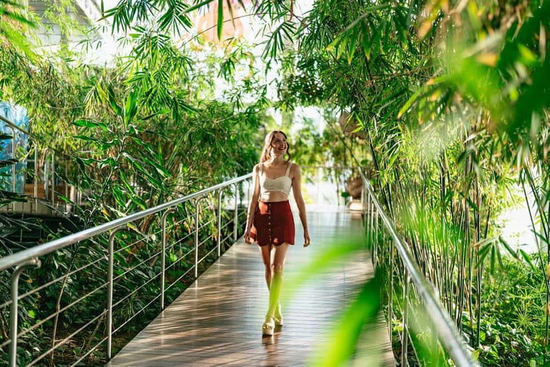 Barcelona Aquarium: Entry Ticket - Food, Shop, and the Photo That Costs Extra