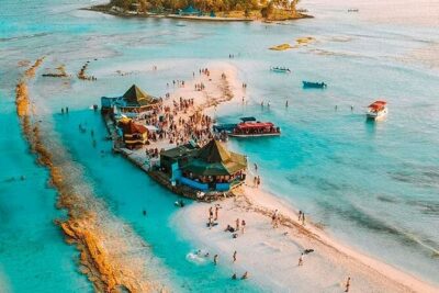 Boat Tour to Johnny Cay & Aquarium in San Andres Island - Where you start: the 8:30 am move and Muelle Portofino