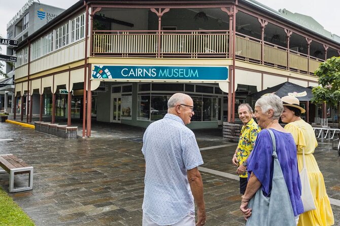 Cairns Aquarium and small group City Sightseeing Tour - Turtle Rehabilitation Centre: 30 minutes of rescue work you can feel