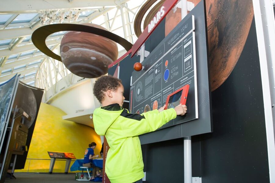 Chicago: 1-5 Day Attraction Pass with Shedd Aquarium - Griffin Museum of Science and Industry and Museum of Illusions: Great for Varied Ages