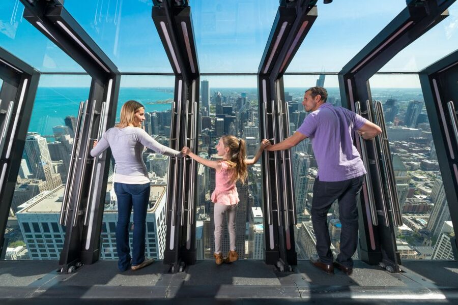 Chicago: 1-5 Day Attraction Pass with Shedd Aquarium - Museums and Science Days: Field Museum, Adler Planetarium, and More