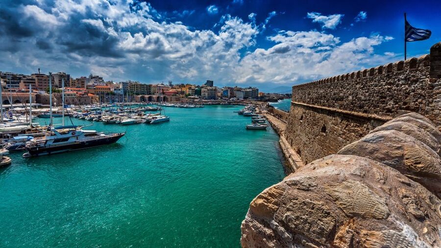 Crete: Heraklion Center, Local Market and Creta Aquarium - Should you book Crete: Heraklion Center, Local Market and Creta Aquarium?
