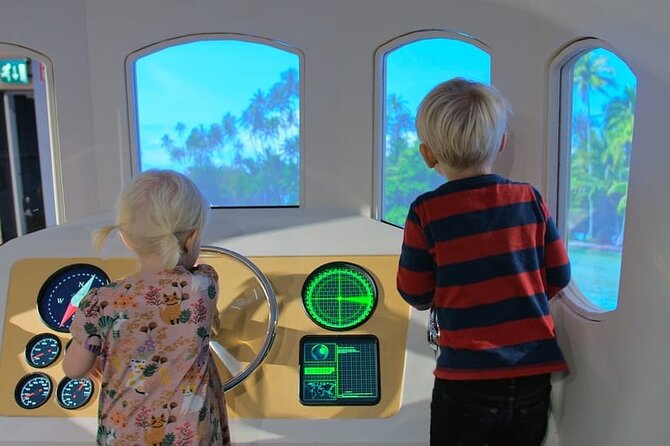 Gothenburg Universeum Ticket - Aquarium, Science, Wildlife, Zoo - Ocean-focused exhibits: animals, water, and science links
