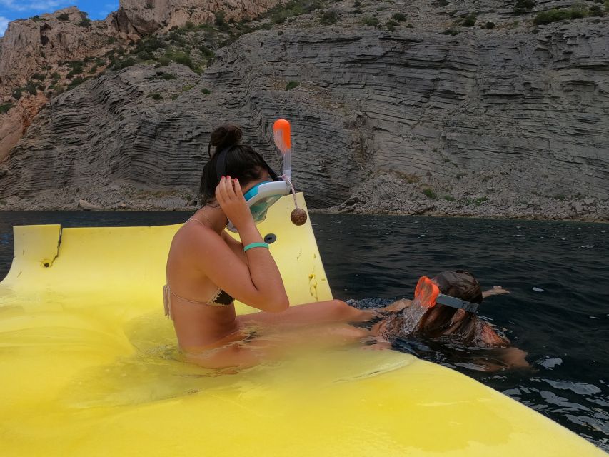 Ibiza: Boat Trip to Margaritas Islands and Aquarium Ticket - Food and drinks onboard: why this $46 price can feel fair
