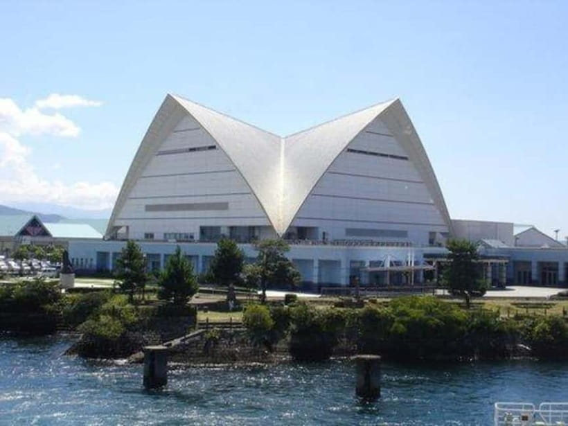 Kagoshima Aquarium Admission Ticket - Arriving at Kagoshima Aquarium: straight-in entry at Kinko Bay