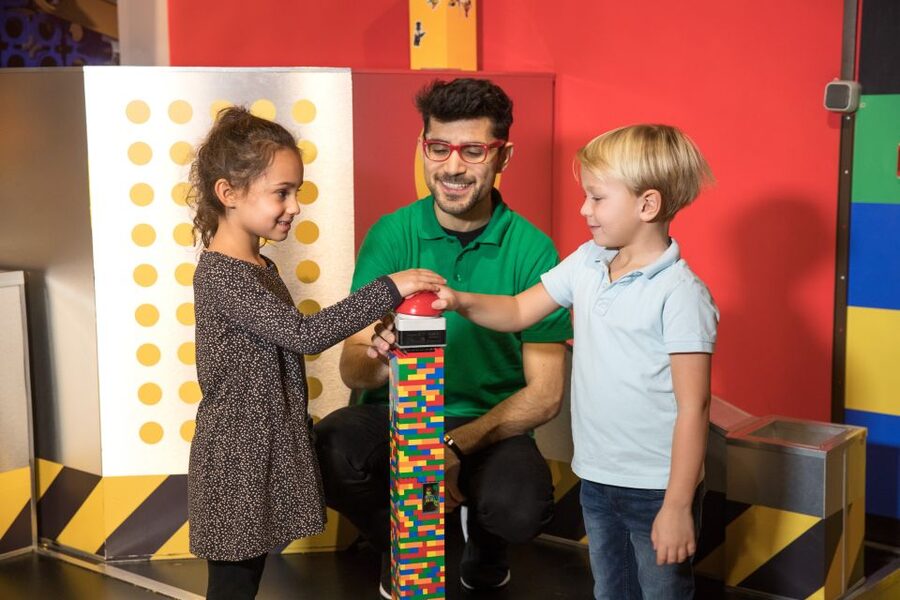 Oberhausen: LEGOLAND Discovery Centre and SEA LIFE Ticket - SEA LIFE Oberhausen: The Shark Nursery Tank Kids Love Most