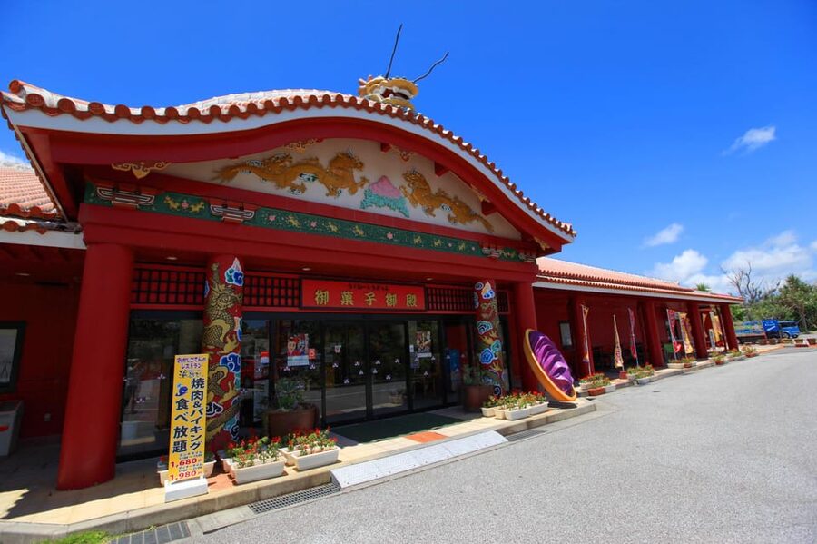 Okinawa Churaumi or Tropical, Kouri American Village BusTour - American Village and Sunset Beach: shopping that also serves a purpose