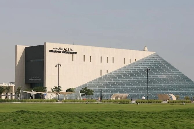 Private Hamad Port Tour in Mesaieed |Aquarium |Maritime Museum - Entering the aquarium tunnels and spotting local species fast