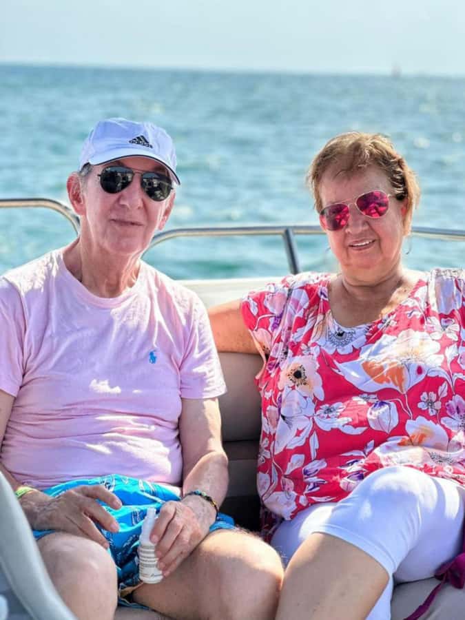San Andres: Private Boat Trip with Aquarium and Beach Stops - White Watta Beach: swimming near floating bars like Ibiza and Franz