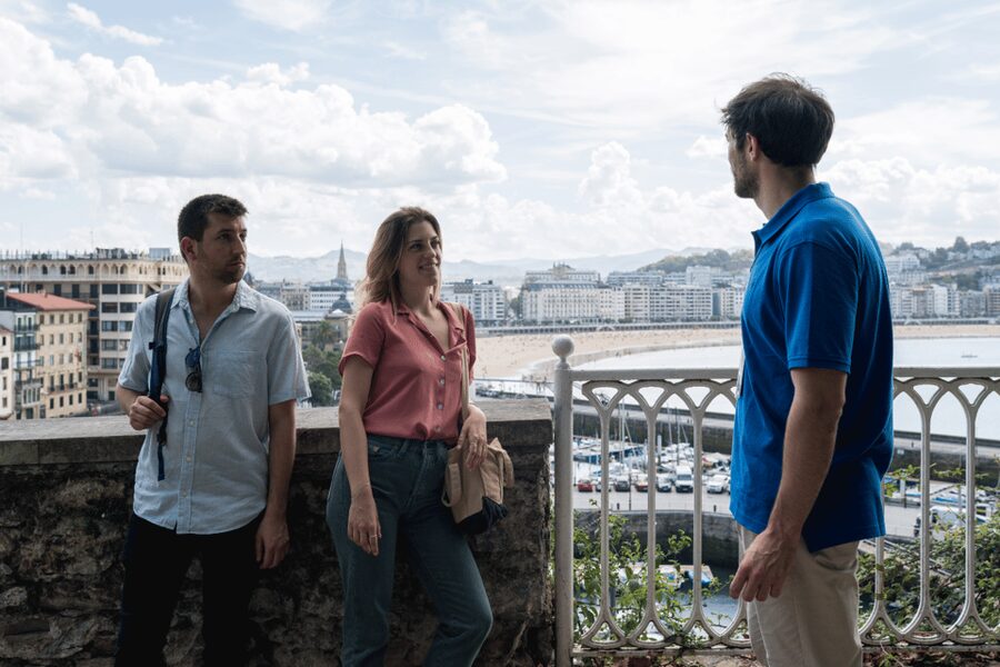 San Sebastian walking tour and aquarium - Start at the Turismo Office: Get Your Bearings Fast