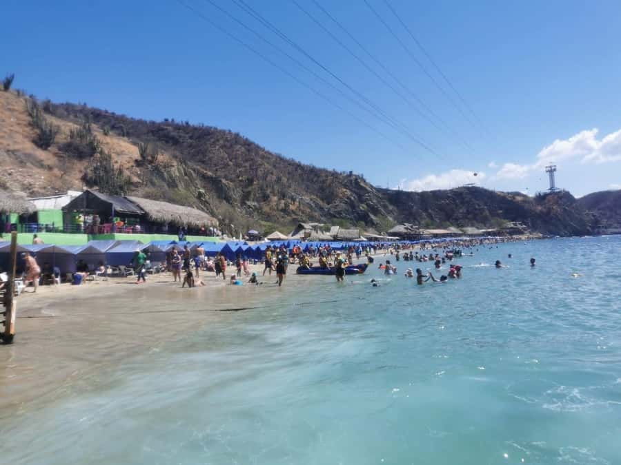 SANTAMARTA: TOUR Combo boat taxi, aquarium, lunch, and white sand beach - Rodadero Sea Aquarium and Museum: dolphin watching and a no-rush visit