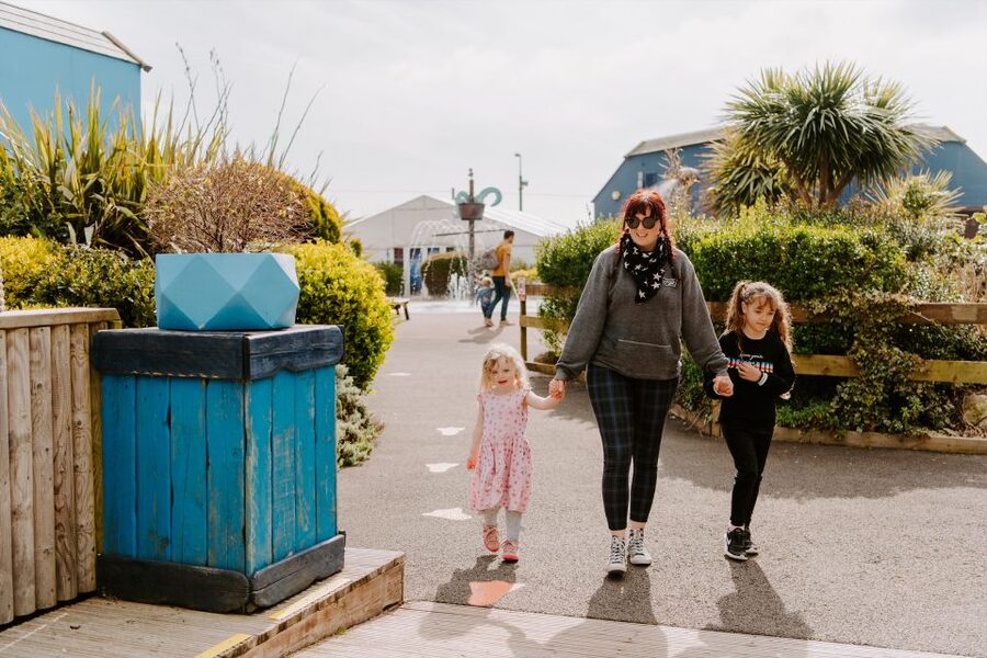 Sea Life Weymouth Admission Ticket - Daily talks and feed times: how to use the schedule without stress