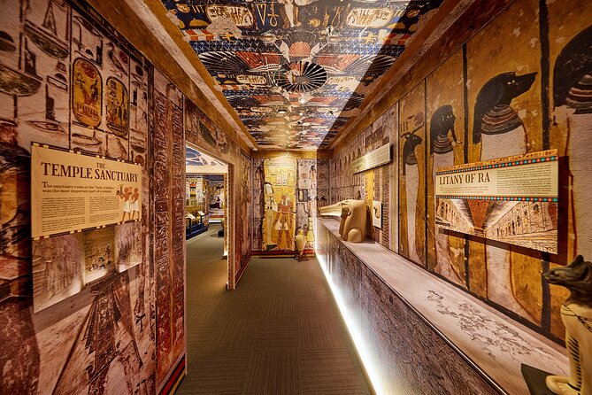 Tomb of the Pharaohs and Cairns Aquarium Combo - How the “around the corner” location helps