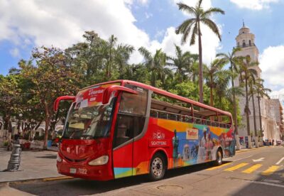 Veracruz: Panoramic Sightseeing City Tour and Aquarium - Meet at P.º Insurgentes Veracruzanos 74: start smart