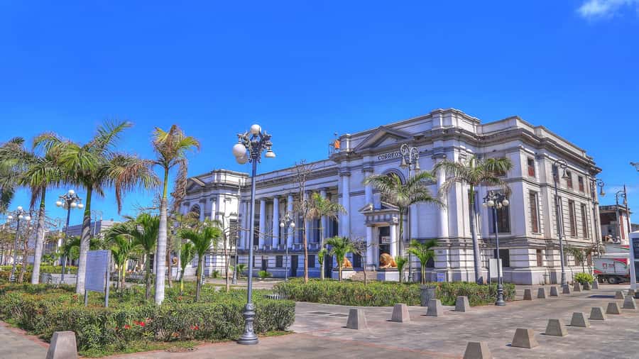 Veracruz: Panoramic Sightseeing City Tour and Aquarium - Plaza Aquarium and the Acuario de Veracruz stop